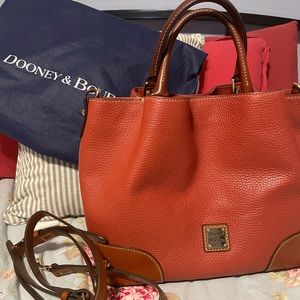 Rich pebbled leather Dooney and Burke bag, crossbody.